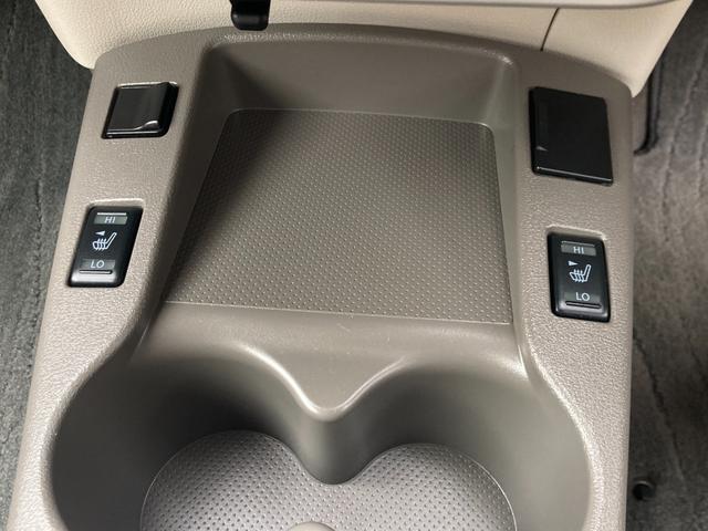 リーフ Ｘ（３０ｋｗｈ）　後期モデル／車検２年＋整備＆保証付／８セグ（１４３Ｋｍ）ＢＯＳＥサウンド／純正ナビ／ＴＶ／ミュージックサーバー／Ｂｌｕｅｔｏｏｔｈ／アラウンドビュー／シートヒーター／クルコン／ＬＥＤ／充電ケーブル付属（15枚目）