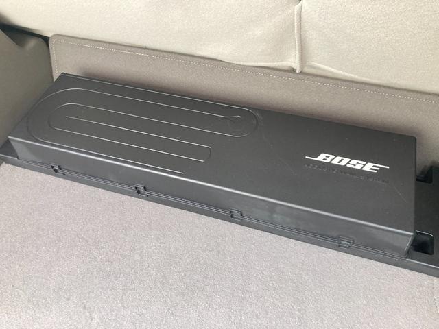 リーフ Ｘ（３０ｋｗｈ）　後期モデル／車検２年＋整備＆保証付／８セグ（１４３Ｋｍ）ＢＯＳＥサウンド／純正ナビ／ＴＶ／ミュージックサーバー／Ｂｌｕｅｔｏｏｔｈ／アラウンドビュー／シートヒーター／クルコン／ＬＥＤ／充電ケーブル付属（18枚目）