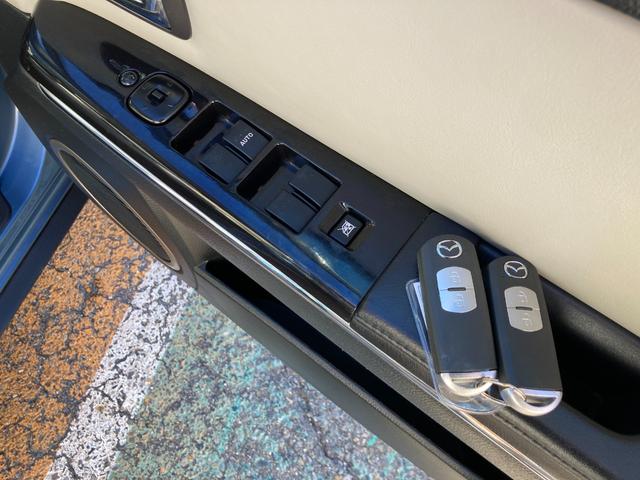 ベリーサ ミスティックレザーセレクション　後期モデル／走行７．７万キロ／白レザーシート／車検２年＋整備＆保証付／純正ナビ（フルセグＴＶ／ＣＤ／ＤＶＤ／ＳＤ／ＵＳＢ／Ｂｌｕｅｔｏｏｔｈ）／バックカメラ／ＥＴＣ／ＨＩＤオートライト／フォグランプ／（18枚目）