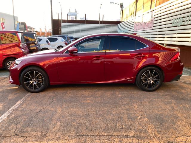 ＩＳ ＩＳ３００ｈ　プリクラッシュセーフティー／純正マルチナビ／バックカメラ／ＴＶ／ブルーレイ対応／Ｂｌｕｅｔｏｏｔｈ／ＥＴＣ（ＤＳＲＣ）／ハーフレザーシート（ヒーター＆電動）／コーナーセンサー／クルコン／パドルシフト／（28枚目）