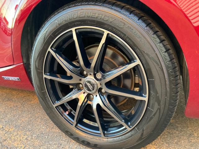 ＩＳ ＩＳ３００ｈ　プリクラッシュセーフティー／純正マルチナビ／バックカメラ／ＴＶ／ブルーレイ対応／Ｂｌｕｅｔｏｏｔｈ／ＥＴＣ（ＤＳＲＣ）／ハーフレザーシート（ヒーター＆電動）／コーナーセンサー／クルコン／パドルシフト／（69枚目）