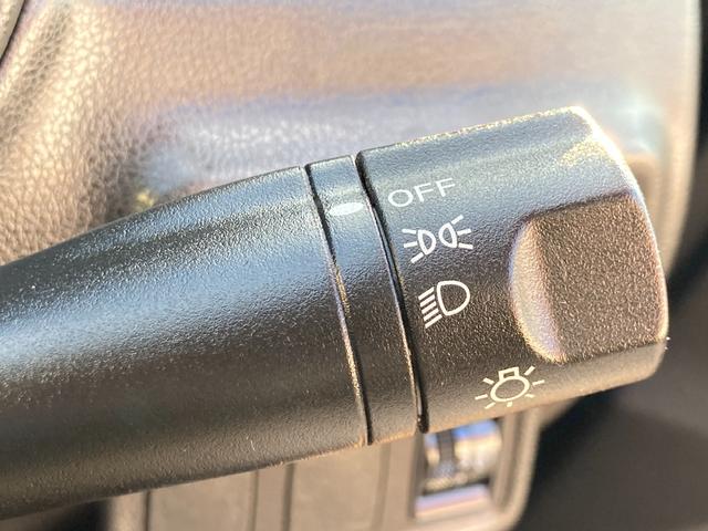 ノート Ｘ　走行５．７万キロ　フルモデルチェンジ後モデル（Ｅ１２型）点検整備＆保証付き　純正ＳＤナビ（地デジＴＶ／ＣＤ／ＳＤ／ＡＵＸ）／ＥＴＣ／スマートキー／アイドリングストップ／２０２３年製造ヨコハマタイヤ装着（16枚目）