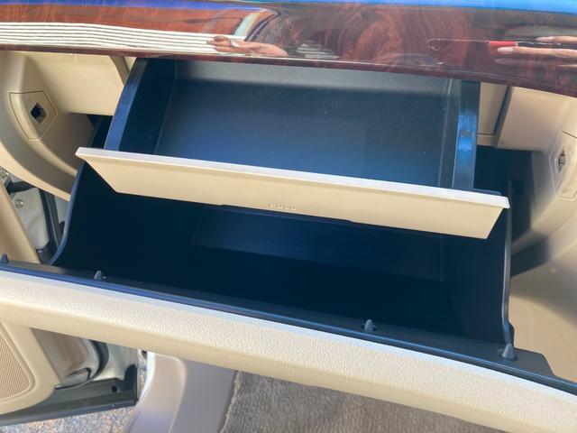 アルファード 240X 20系後期モデル/車検2年+整備&保証付/走行5.3万キロ/8人乗/純正ナビ(TV/CD/SD/AUX/Bluetooth)/バックカメラ/ETC/両側パワスラ/コーナーセンサ/HID/純正16アルミ(52枚目)