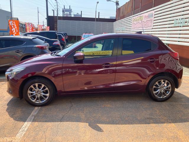 デミオ １３Ｓツーリング　Ｌパッケージ　後期モデル／車検２年＋整備＆保証付／衝突軽減ブレーキ／ナビ／ブルセグＴＶ／ＣＤ／ＤＶＤ／Ｂｌｕｅｔｏｏｔｈオーディオ／ＥＴＣ／ハーフレザーシート／ＬＥＤヘッドライト／ヘッドアップディスプレ／純正アルミ（5枚目）