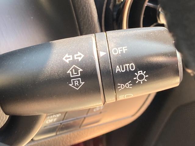 デミオ １３Ｓツーリング　Ｌパッケージ　後期モデル／車検２年＋整備＆保証付／衝突軽減ブレーキ／ナビ／ブルセグＴＶ／ＣＤ／ＤＶＤ／Ｂｌｕｅｔｏｏｔｈオーディオ／ＥＴＣ／ハーフレザーシート／ＬＥＤヘッドライト／ヘッドアップディスプレ／純正アルミ（16枚目）