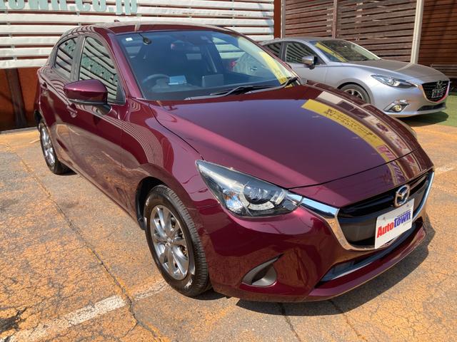 デミオ １３Ｓツーリング　Ｌパッケージ　後期モデル／車検２年＋整備＆保証付／衝突軽減ブレーキ／ナビ／ブルセグＴＶ／ＣＤ／ＤＶＤ／Ｂｌｕｅｔｏｏｔｈオーディオ／ＥＴＣ／ハーフレザーシート／ＬＥＤヘッドライト／ヘッドアップディスプレ／純正アルミ（32枚目）