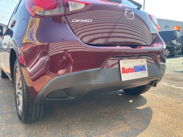 デミオ １３Ｓツーリング　Ｌパッケージ　後期モデル／車検２年＋整備＆保証付／衝突軽減ブレーキ／ナビ／ブルセグＴＶ／ＣＤ／ＤＶＤ／Ｂｌｕｅｔｏｏｔｈオーディオ／ＥＴＣ／ハーフレザーシート／ＬＥＤヘッドライト／ヘッドアップディスプレ／純正アルミ（43枚目）