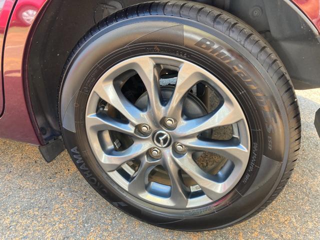 デミオ １３Ｓツーリング　Ｌパッケージ　後期モデル／車検２年＋整備＆保証付／衝突軽減ブレーキ／ナビ／ブルセグＴＶ／ＣＤ／ＤＶＤ／Ｂｌｕｅｔｏｏｔｈオーディオ／ＥＴＣ／ハーフレザーシート／ＬＥＤヘッドライト／ヘッドアップディスプレ／純正アルミ（64枚目）