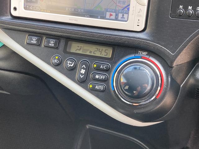 アクア Ｓ　車検２年＋整備＆保証付／純正ナビ（地デジＴＶ／Ｂｌｕｅｔｏｏｔｈオーディオ／ＣＤ／ＳＤ／ＡＵＸ）／バックカメラ／コーナーセンサ／スマートキー／シートヒータ（運転席・助手席）／オートライト／電動格ミラー（14枚目）