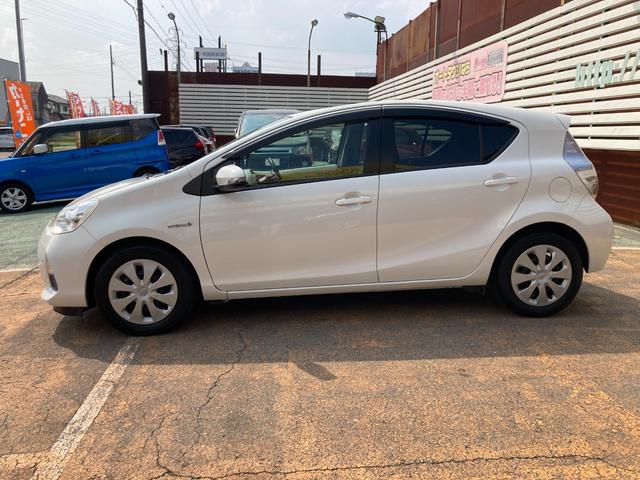 アクア Ｓ　車検２年＋整備＆保証付／純正ナビ（地デジＴＶ／Ｂｌｕｅｔｏｏｔｈオーディオ／ＣＤ／ＳＤ／ＡＵＸ）／バックカメラ／コーナーセンサ／スマートキー／シートヒータ（運転席・助手席）／オートライト／電動格ミラー（27枚目）