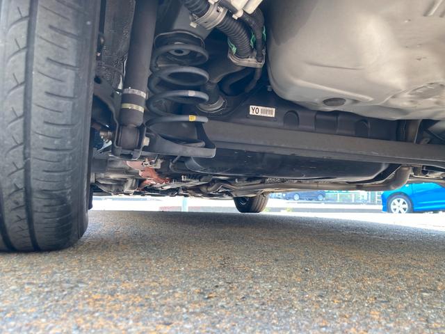 アクア Ｓ　車検２年＋整備＆保証付／純正ナビ（地デジＴＶ／Ｂｌｕｅｔｏｏｔｈオーディオ／ＣＤ／ＳＤ／ＡＵＸ）／バックカメラ／コーナーセンサ／スマートキー／シートヒータ（運転席・助手席）／オートライト／電動格ミラー（43枚目）