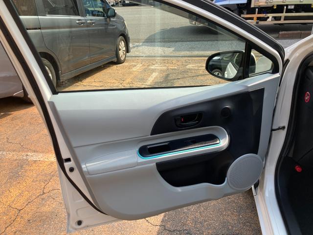 アクア Ｓ　車検２年＋整備＆保証付／純正ナビ（地デジＴＶ／Ｂｌｕｅｔｏｏｔｈオーディオ／ＣＤ／ＳＤ／ＡＵＸ）／バックカメラ／コーナーセンサ／スマートキー／シートヒータ（運転席・助手席）／オートライト／電動格ミラー（45枚目）