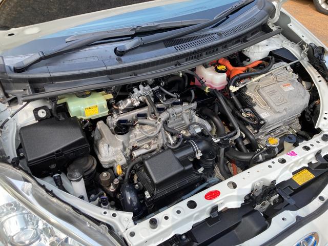 アクア Ｓ　車検２年＋整備＆保証付／純正ナビ（地デジＴＶ／Ｂｌｕｅｔｏｏｔｈオーディオ／ＣＤ／ＳＤ／ＡＵＸ）／バックカメラ／コーナーセンサ／スマートキー／シートヒータ（運転席・助手席）／オートライト／電動格ミラー（68枚目）