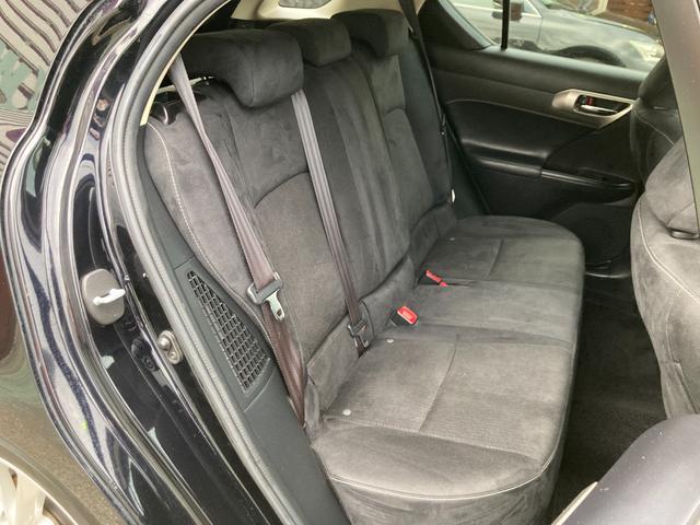 CT CT200h バージョンC 車検2年+整備&保証付き/純正マルチナビ(TV/CD/DVD/ブルーレイ/SD/USB/AUX/Bluetooth)/バックカメラ/ETC(DSRC)/パワーシート/シートヒーター/コーナーセンサー(20枚目)