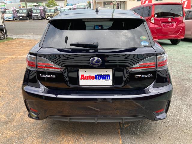 CT CT200h バージョンC 車検2年+整備&保証付き/純正マルチナビ(TV/CD/DVD/ブルーレイ/SD/USB/AUX/Bluetooth)/バックカメラ/ETC(DSRC)/パワーシート/シートヒーター/コーナーセンサー(29枚目)