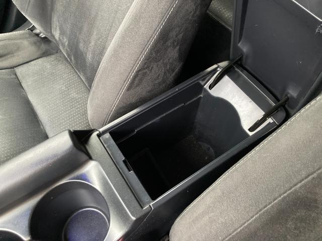 CT CT200h バージョンC 車検2年+整備&保証付き/純正マルチナビ(TV/CD/DVD/ブルーレイ/SD/USB/AUX/Bluetooth)/バックカメラ/ETC(DSRC)/パワーシート/シートヒーター/コーナーセンサー(52枚目)