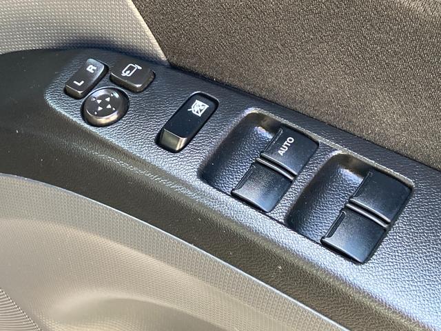 デリカＤ：２ Ｓ　車検２年＋整備＆保証付／軽減ブレーキ／ナビ（ＴＶ／ＣＤ／ＳＤ／ＵＳＢ）／バックカメラ／両側パワースライドドア／ＥＴＣ／オートクルーズ／ＨＩＤ／フォグ／スマートキー／オートエアコン／純正１５インチアルミ（18枚目）