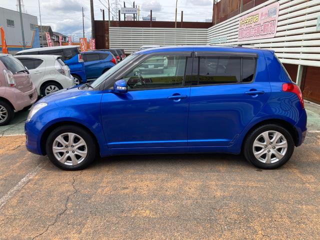 スイフト ＸＧ　Ｃセレクション　４型（後期モデル）（ＺＣ１１系最終型）／車検２年＋整備＆保証付き／走行６．２万キロ／社外メモリーナビ／地デジＴＶ／ミュージックサーバー／ＥＴＣ／オートエアコン／シートヒーター／スマートキー／純正アルミ（5枚目）