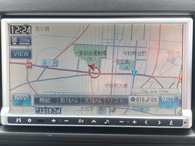 スイフト ＸＧ　Ｃセレクション　４型（後期モデル）（ＺＣ１１系最終型）／車検２年＋整備＆保証付き／走行６．２万キロ／社外メモリーナビ／地デジＴＶ／ミュージックサーバー／ＥＴＣ／オートエアコン／シートヒーター／スマートキー／純正アルミ（8枚目）