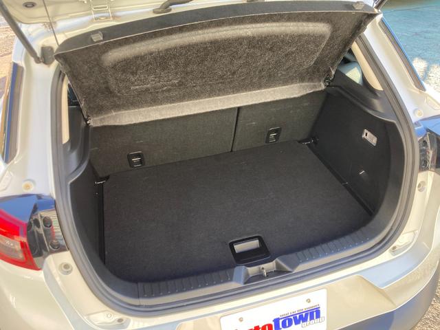 営業時間　９：００−１９：００（平日）　９：００−１８：３０（日・祝日）　定休日　（火曜日）（祝日の場合は営業）