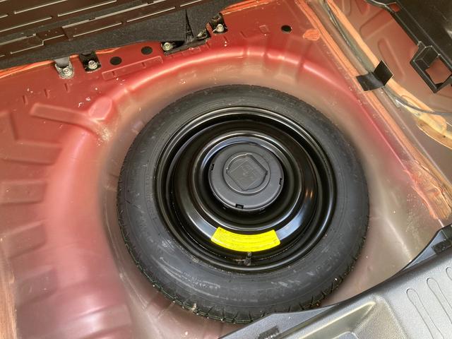 ジューク １５ＲＳ　タイプＶ　整備＆保証付／走行６６２００Ｋｍ／社外メモリーナビ（ＴＶ／ＣＤ／ＳＤ／Ｂｌｕｅｔｏｏｔｈ）／バックカメラ／キーレスキー／プライバシーガラス／電動格納式ドアミラー／内装色：ブラック／コンソール：グレー（58枚目）