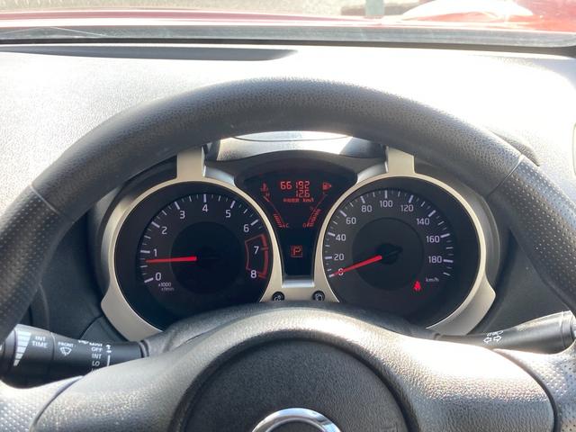 ジューク １５ＲＳ　タイプＶ　整備＆保証付／走行６６２００Ｋｍ／社外メモリーナビ（ＴＶ／ＣＤ／ＳＤ／Ｂｌｕｅｔｏｏｔｈ）／バックカメラ／キーレスキー／プライバシーガラス／電動格納式ドアミラー／内装色：ブラック／コンソール：グレー（64枚目）
