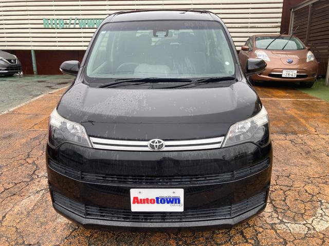 スペイド Ｆ　助手席リフトアップシート車Ａタイプ／後期モデル／軽減ブレーキ／ナビ／バックカメラ／ＥＴＣ／Ｂｌｕｅｔｏｏｔｈ／サイドリフトアップシート（電動リモコンキー付）／パワースライドドア／車検２年＋整備＆保証付（2枚目）