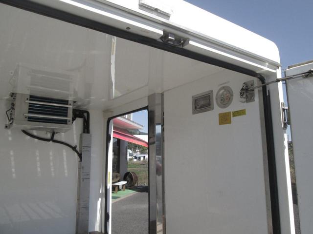 ハイゼットトラック 冷凍冷蔵車　中温ＦＲＰ　４ＷＤ　両側スライドドア　デンソー製　ＦＲＰ中温　冷凍車　デンソー製　－７℃設定　４ＷＤ　両側スライドドア（24枚目）