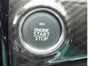 スマートエントリー&プッシュスタートシステム、キーをバッグやポケットに入れたままドアのロック・アンロック、エンジンの始動が出来ます、一度使うと手放せませんね!!