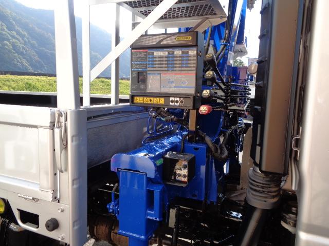 エルフトラック 　ワイド超ロング３．５ｔ　　ワイドアウトリガー　４ダン　ラジコン　フックイン　ＺＥ２９４ＨＥ　２．９ｔ吊　積載量３．５００（9枚目）