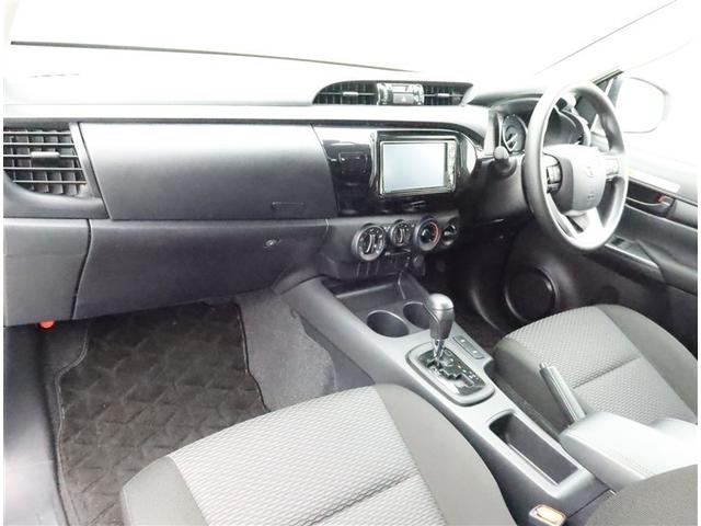 ���i���J�[�N���[�j���O�@�s�J�s�b�����@�O���E�����A�򕌃g���y�b�g�̐��X�^�b�t���V�[�g���J�[�y�b�g���Y��ɐ��ς݁I�v���̎d�グ�𐥔񂲊m�F�������܂��B