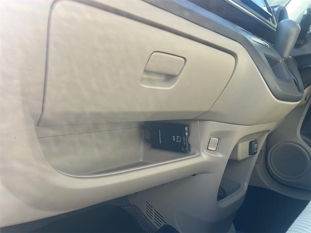 Ｎ－ＯＮＥ Ｇ・Ｌパッケージ　禁煙車　フルセグカーナビ　ストラーダ　ドラレコ前後　ＥＴＣ　バックカメラ　ＨＩＤヘッドライト　オートライト　プッシュスタート　スマートキー　キーレス　ベンチシート　盗難防止システム　衝突安全ボディ（22枚目）
