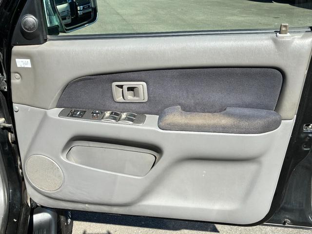 ハイラックスサーフ SSR-V ブラウン全塗装 リフトアップ済み 新品メッキグリル XTREME-J 16インチ TOYOTIRES OPEN COUNTORY R/T 新品シートカバー LEDヘッドライト(20枚目)