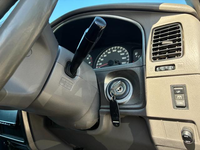 ハイラックスサーフ SSR-V ブラウン全塗装 リフトアップ済み 新品メッキグリル XTREME-J 16インチ TOYOTIRES OPEN COUNTORY R/T 新品シートカバー LEDヘッドライト(61枚目)