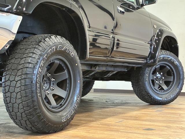 ハイラックスサーフ SSR-X Vセレクション 4WD車輛 リフトアップ オーバーフェンダー シートカバー 16インチホイールマッドブラック塗装 RADAR RENEGADE A/T5タイヤ FLOWMASTERマフラー NARDIステアリング(40枚目)