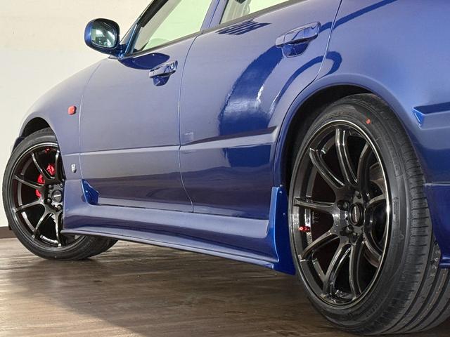 スカイライン 25GT-X ベイサイドブルー全塗装 新品エアロ 新品リアウィング 新品砲弾マフラー 新品BLITZフルタップ車高調 新品クロススピードRS9 新品タイヤ キャリパーレッド塗装 KENWOODオーディオ(11枚目)