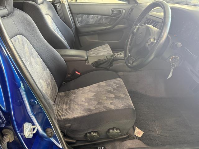 スカイライン 25GT-X ベイサイドブルー全塗装 新品エアロ 新品リアウィング 新品砲弾マフラー 新品BLITZフルタップ車高調 新品クロススピードRS9 新品タイヤ キャリパーレッド塗装 KENWOODオーディオ(22枚目)