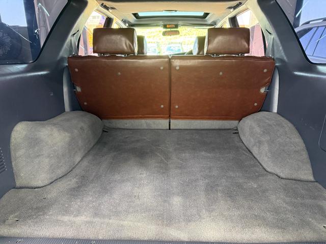 ハイラックスサーフ SSR-X アクティブパッケージIII ワイド ゴールド全塗装 4WD車輛 4RUNNER ナローカスタム リフトアップ サンルーフ DEAN16インチホイール YOKOHAMA GEOLANDER A/T TOYOTAエンブレム シートカバー(30枚目)