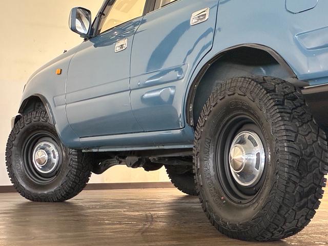ランドクルーザー８０ ＶＸリミテッド　ミスティックブルー全塗装　４ＷＤ車輛　角目４灯　前後バンパーブラック塗装　１５インチアルミホイールマッドブラック塗装　ＹＯＫＯＨＡＭＡ　ＧＥＯＬＡＮＤＥＲタイヤ　サンルーフ　カロッツェリアナビ（11枚目）