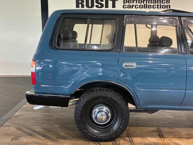 ランドクルーザー８０ ＶＸリミテッド　ミスティックブルー全塗装　４ＷＤ車輛　角目４灯　前後バンパーブラック塗装　１５インチアルミホイールマッドブラック塗装　ＹＯＫＯＨＡＭＡ　ＧＥＯＬＡＮＤＥＲタイヤ　サンルーフ　カロッツェリアナビ（53枚目）