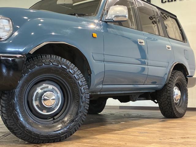 ランドクルーザー８０ ＶＸリミテッド　ミスティックブルー全塗装　４ＷＤ車輛　角目４灯　前後バンパーブラック塗装　１５インチアルミホイールマッドブラック塗装　ＹＯＫＯＨＡＭＡ　ＧＥＯＬＡＮＤＥＲタイヤ　サンルーフ　カロッツェリアナビ（77枚目）