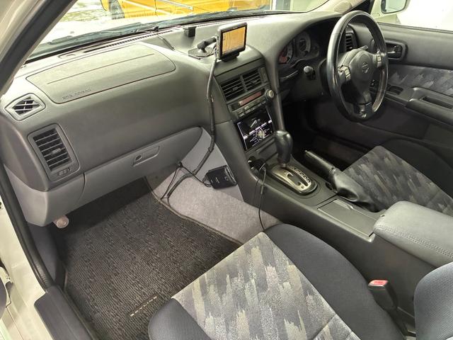 スカイライン ２５ＧＴ－Ｘ　外装リフレッシュパール塗装　フロントワイドフェンダー　新品エアロ　新品リアウィング　新品砲弾マフラー　新品ＢＬＩＴＺフルタップ車高調　新品クロススピードＲＳ９　新品タイヤ　キャリパーイエロー塗装（24枚目）