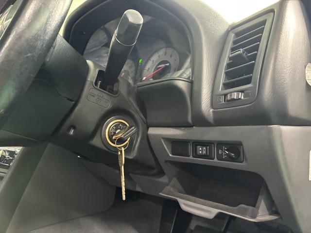 スカイライン ２５ＧＴ－Ｘ　外装リフレッシュパール塗装　フロントワイドフェンダー　新品エアロ　新品リアウィング　新品砲弾マフラー　新品ＢＬＩＴＺフルタップ車高調　新品クロススピードＲＳ９　新品タイヤ　キャリパーイエロー塗装（66枚目）