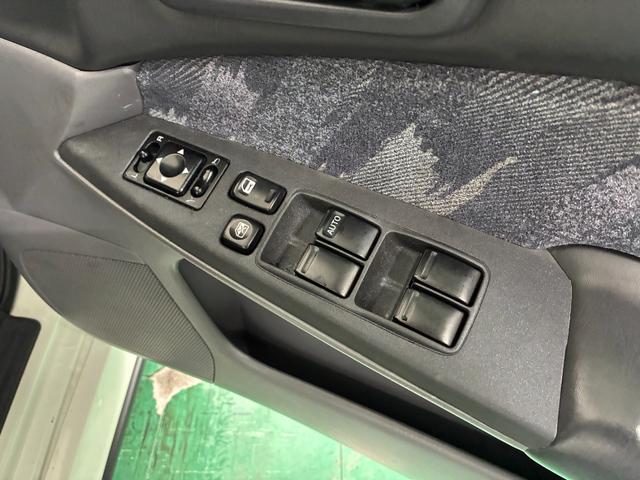 スカイライン ２５ＧＴ－Ｘ　外装リフレッシュパール塗装　フロントワイドフェンダー　新品エアロ　新品リアウィング　新品砲弾マフラー　新品ＢＬＩＴＺフルタップ車高調　新品クロススピードＲＳ９　新品タイヤ　キャリパーイエロー塗装（69枚目）