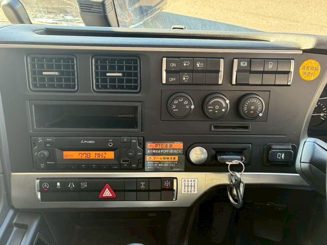 スーパーグレート セルフクレーン　★メッキカスタム　４段セルフクレーン　ハイジャッキ　ラジコン　ウインチ　１１．８トン積　２デフ　　積載１１８００ｋｇ　ウインチ　アユミ板入れ　メッキカスタム　重機運搬★（45枚目）