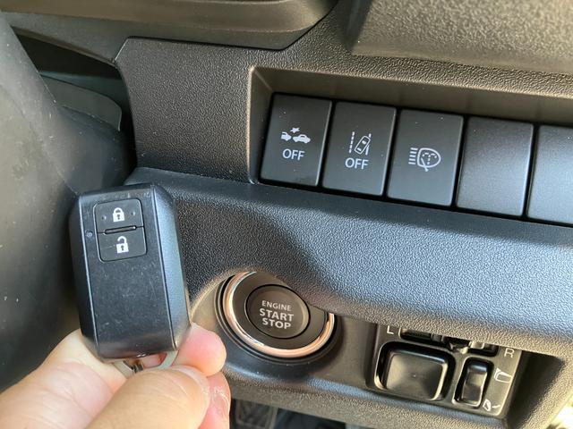 ジムニー ＸＣ　メモリーナビ（パナソニック製）／Ｂｌｕｅｔｏｏｔｈオーディオ／フルセグ／バックカメラ／スマートキー／ＬＥＤヘッドライト／社外１６インチアルミホイール／社外リアテール／セーフティーサポート（17枚目）