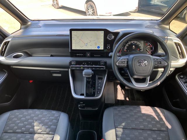 ヴォクシー S-Z 純正10型ナビ/14型有機EL後席ディスプレイ/Bluetooth/フルセグ/バックカメラ/両側パワースライドドア/シートヒーター/スマートキー(2枚目)