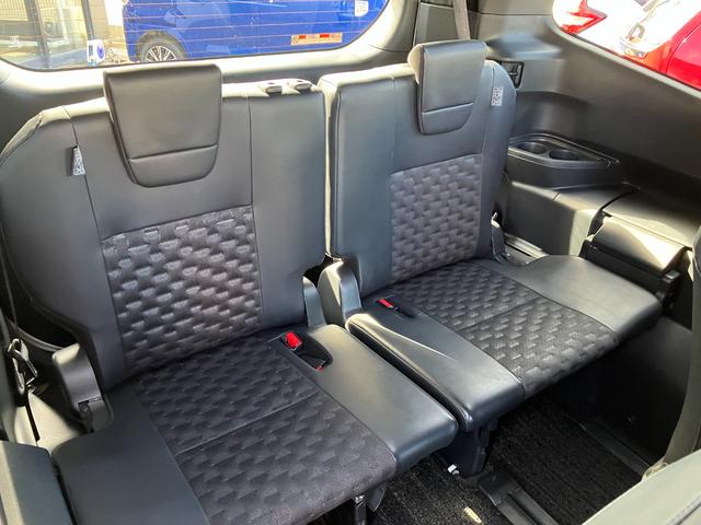 ヴォクシー S-Z 純正10型ナビ/14型有機EL後席ディスプレイ/Bluetooth/フルセグ/バックカメラ/両側パワースライドドア/シートヒーター/スマートキー(13枚目)