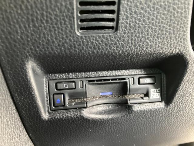 ヴォクシー S-Z 純正10型ナビ/14型有機EL後席ディスプレイ/Bluetooth/フルセグ/バックカメラ/両側パワースライドドア/シートヒーター/スマートキー(22枚目)