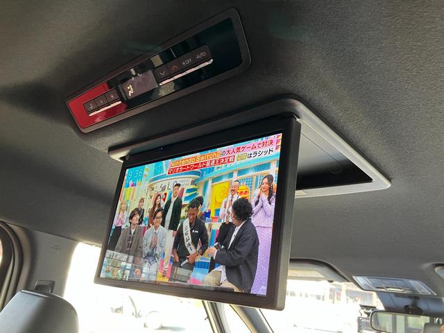 ヴォクシー S-Z 純正10型ナビ/14型有機EL後席ディスプレイ/Bluetooth/フルセグ/バックカメラ/両側パワースライドドア/シートヒーター/スマートキー(23枚目)